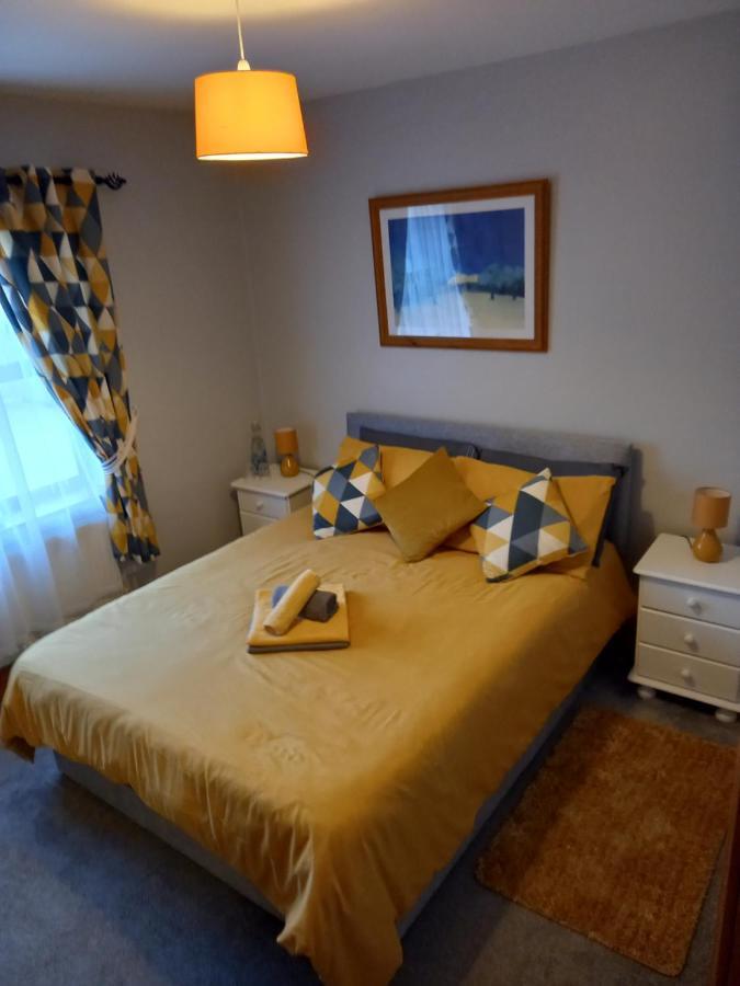 A New U Country Cottage Clynacartan Exteriör bild