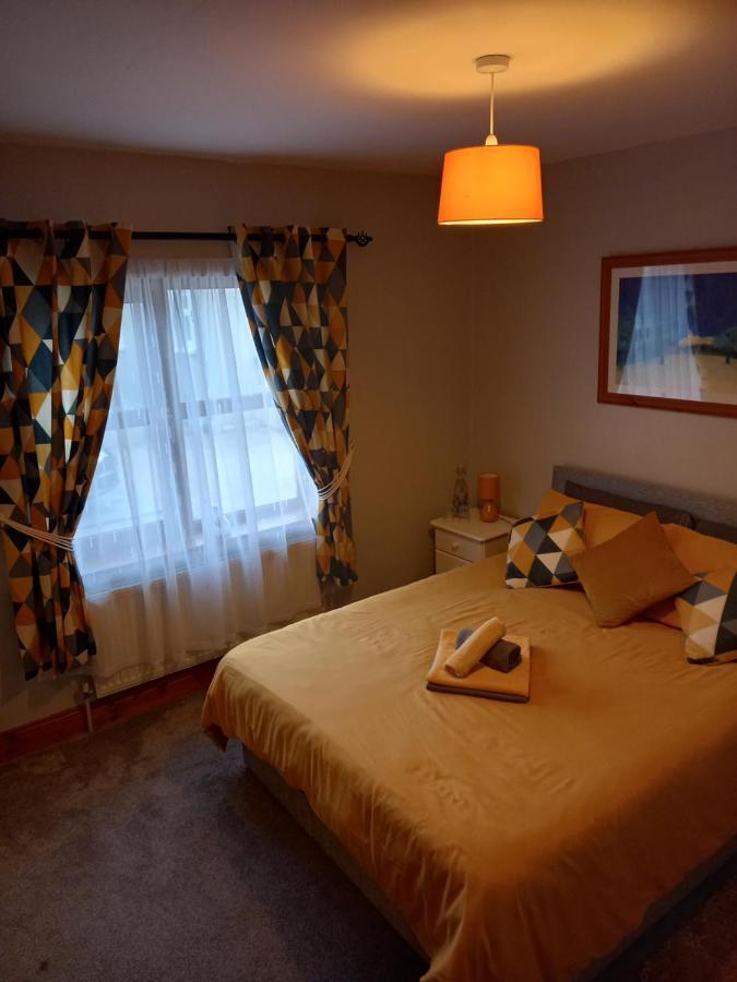 A New U Country Cottage Clynacartan Exteriör bild