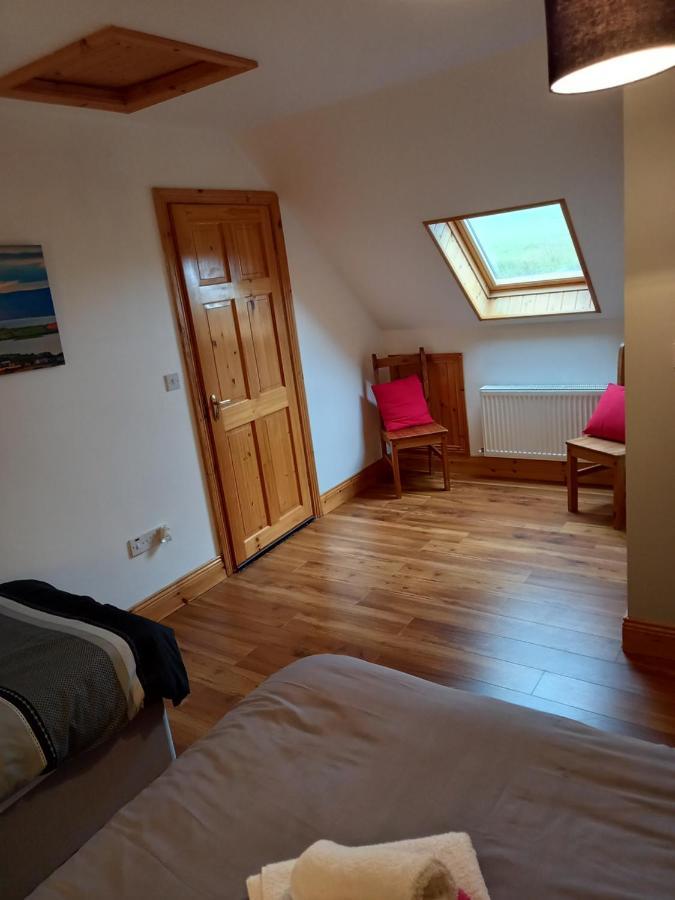 A New U Country Cottage Clynacartan Exteriör bild
