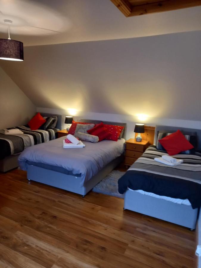 A New U Country Cottage Clynacartan Exteriör bild