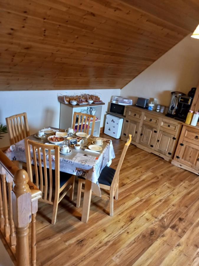 A New U Country Cottage Clynacartan Exteriör bild
